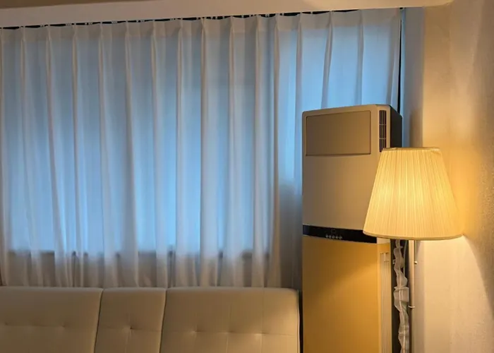 낙성대역 도보4분&투룸&퀸사이즈 침대 3개&강남역 16분&홍대입구역 30분&명동거리 38분 빌라 서울특별시
